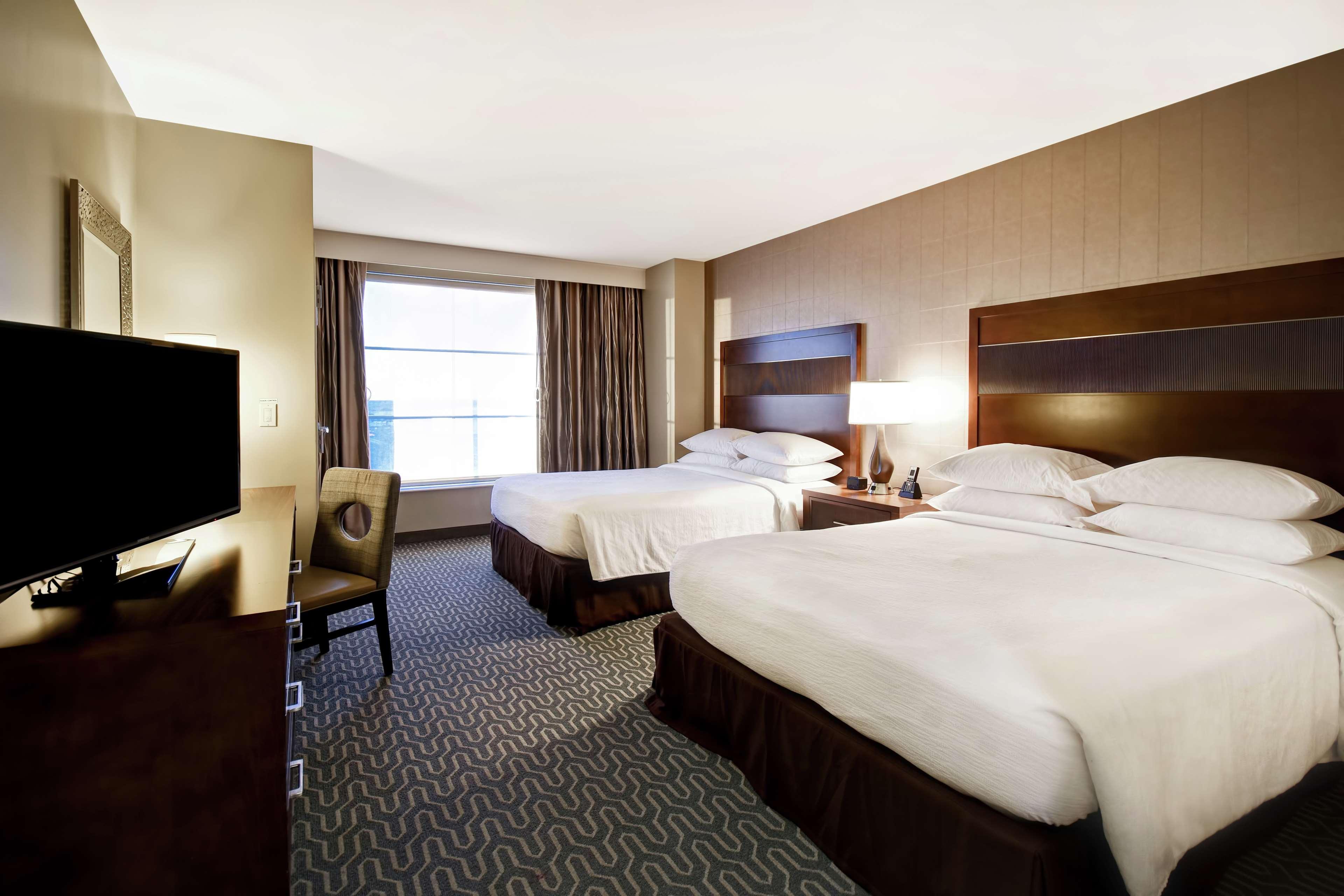 Embassy Suites Springfield Buitenkant foto