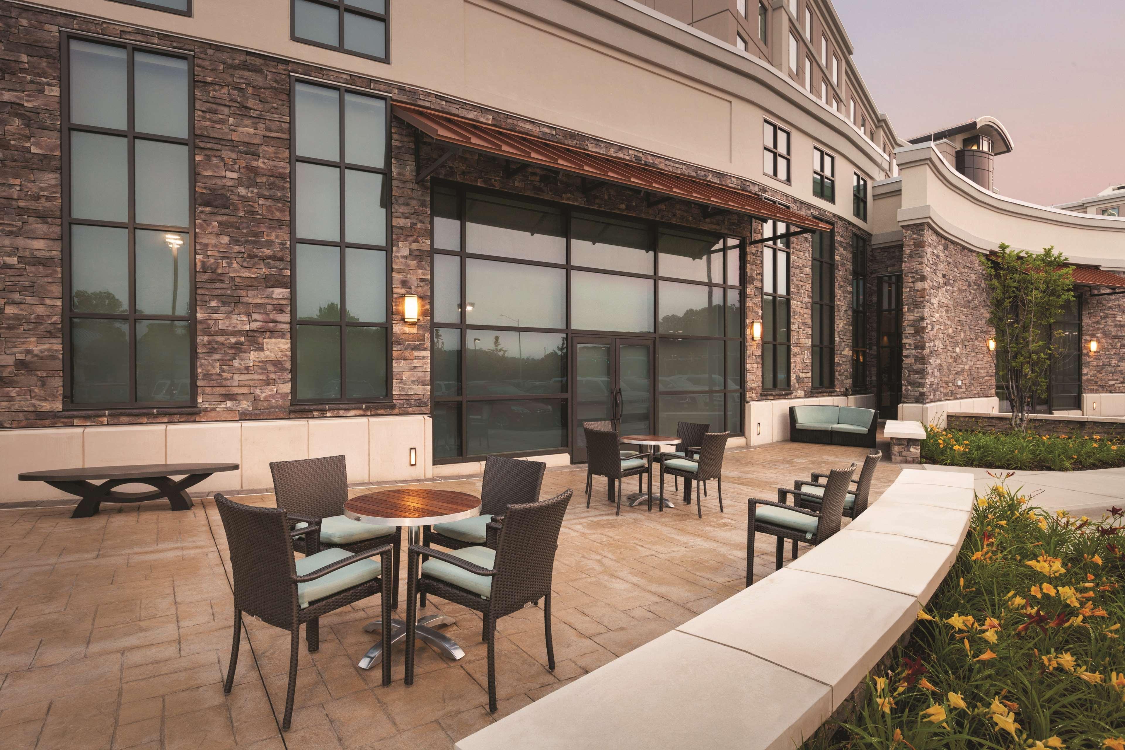 Embassy Suites Springfield Buitenkant foto