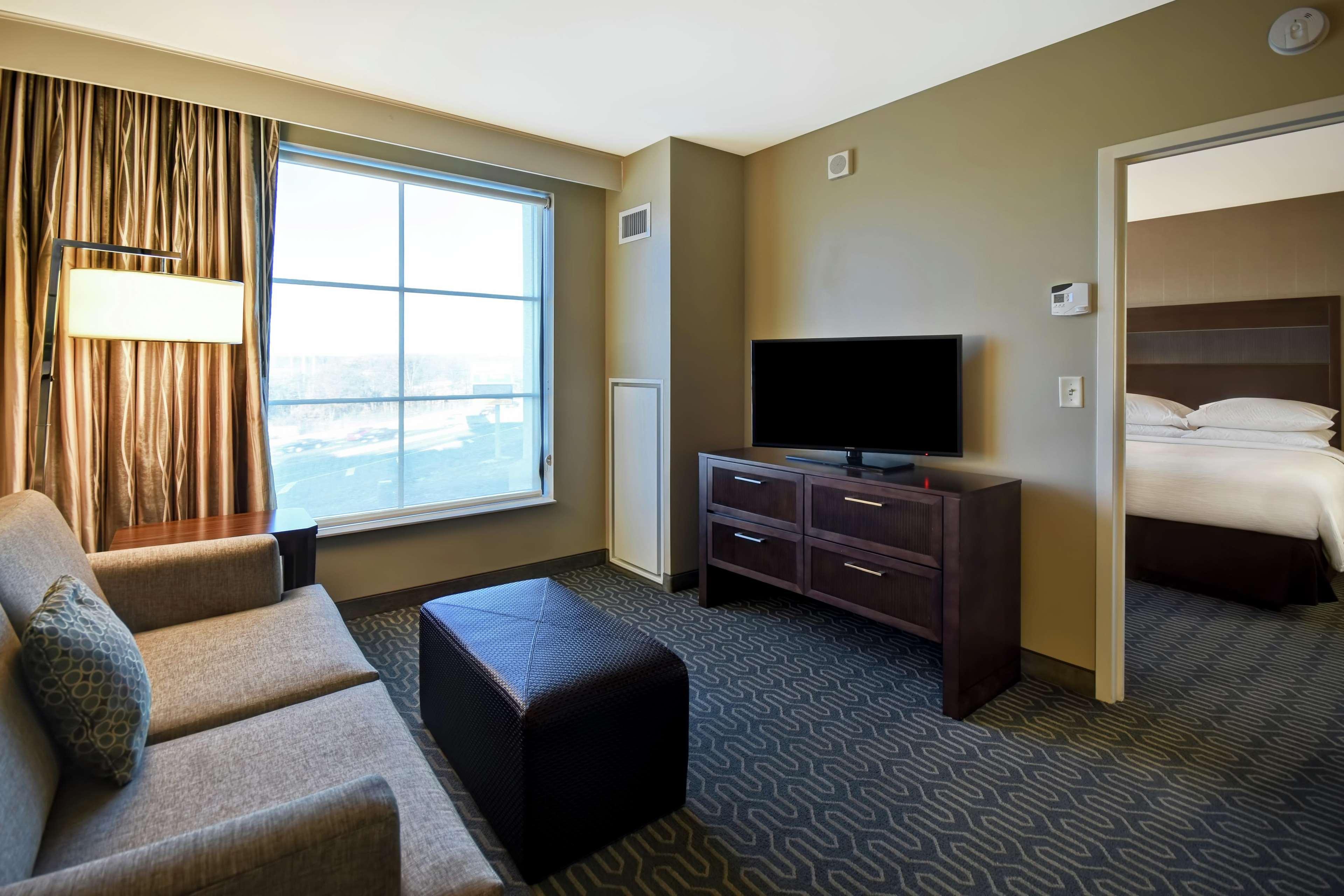 Embassy Suites Springfield Buitenkant foto