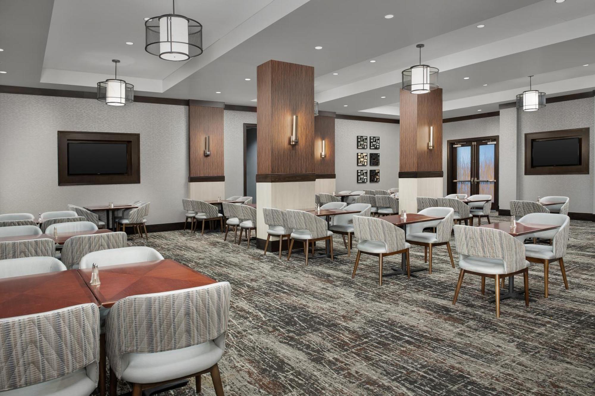 Embassy Suites Springfield Buitenkant foto